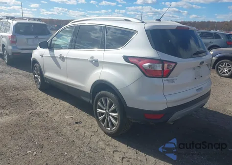 2017 Ford Escape Titanium z USA, uszkodzony, nr VIN 1FMCU9J93HUC93332